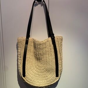 Reitmans Black and Cream Woven Tote